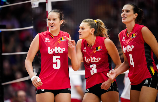 3-0！3-2！女排世锦赛悲喜夜：8强诞生4席 意大利横扫 中国队出战