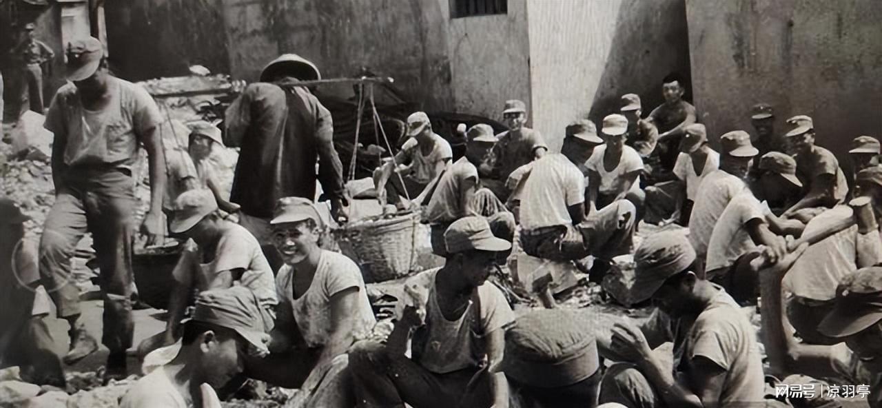 台湾92岁老兵回重庆祭祖，下飞机后却怒道：这不还是台北吗？